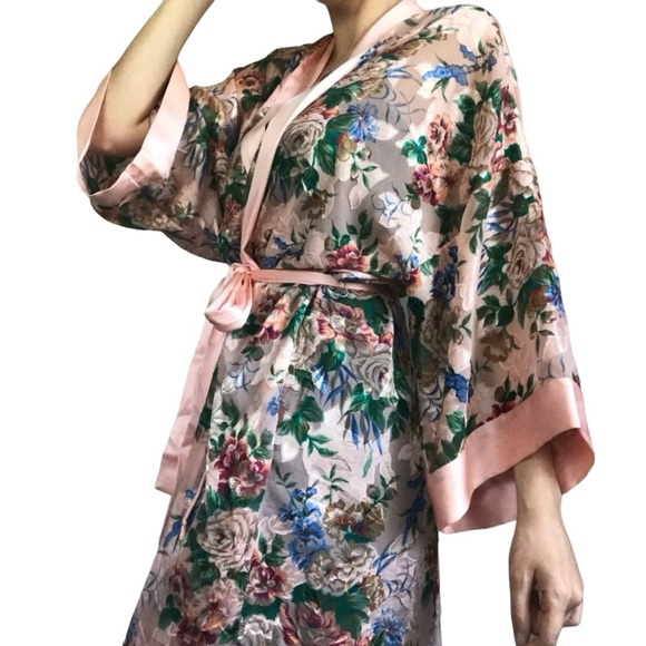 Vintage Victoria’s Secret Gold Label Sheer and Satin Robe O/S - Picture 3 of 10